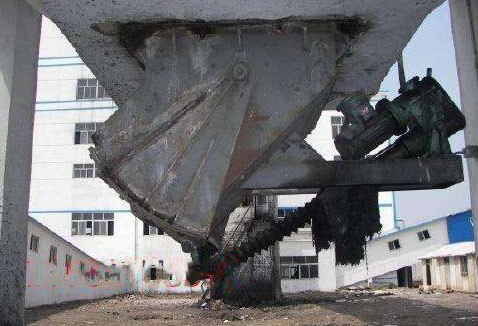 電機(jī)朝上安裝腭式閘門