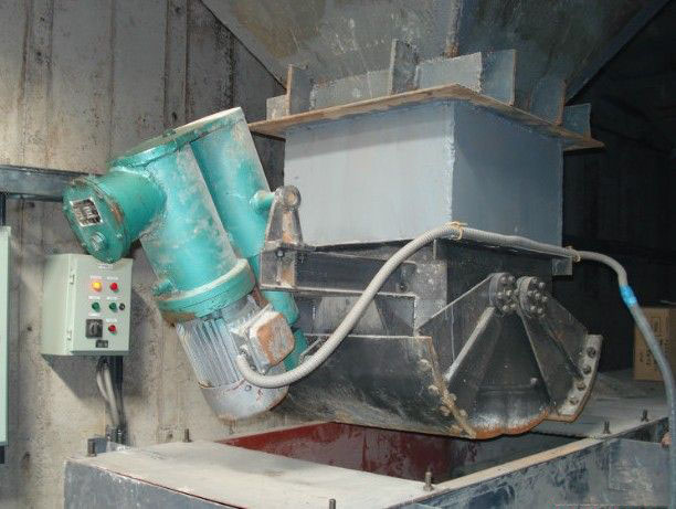 DEZ-B-II型電液動(dòng)腭式閘門 DEZ-B-II型電液動(dòng)腭式閘門